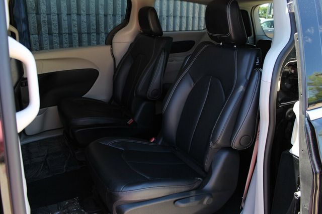 2024 Chrysler Pacifica ONE OWNER HYBRID SELECT W/ 10.1" UCONNECT NAVIGATION, LEATHER - 23039658 - 26
