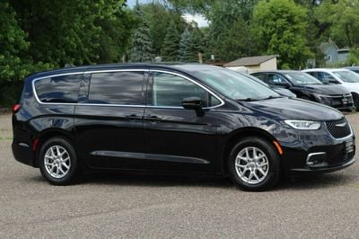2024 Chrysler Pacifica - 2C4RC1BG4RR140280