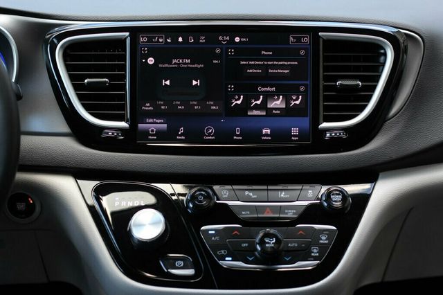 2024 Chrysler Pacifica ONE OWNER TOURING L - 23041467 - 14
