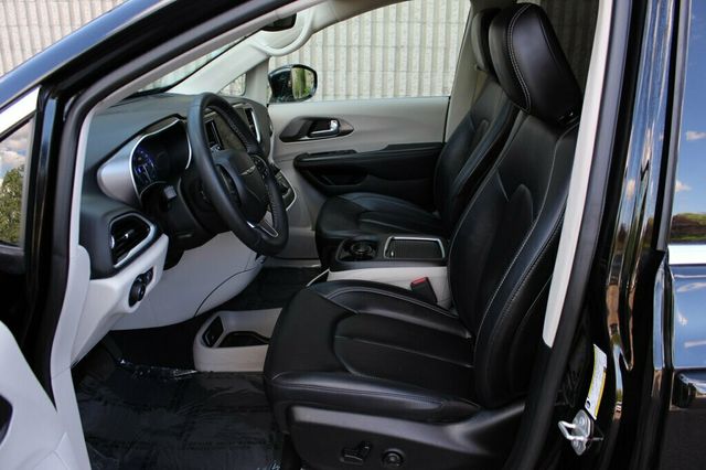 2024 Chrysler Pacifica ONE OWNER TOURING L - 23041467 - 23