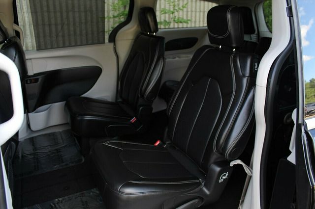 2024 Chrysler Pacifica ONE OWNER TOURING L - 23041467 - 28