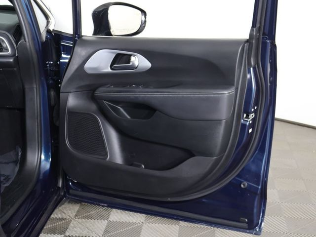 2024 Chrysler Pacifica Touring FWD - 23044998 - 24