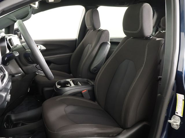 2024 Chrysler Pacifica Touring FWD - 23044998 - 27