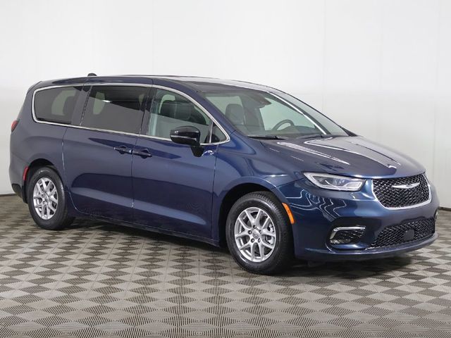2024 Chrysler Pacifica Touring FWD - 23044998 - 56