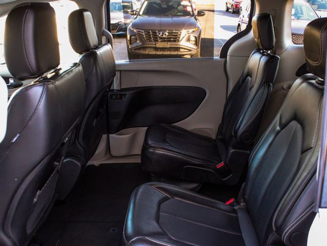 2024 Chrysler Pacifica Touring L - 23077046 - 30