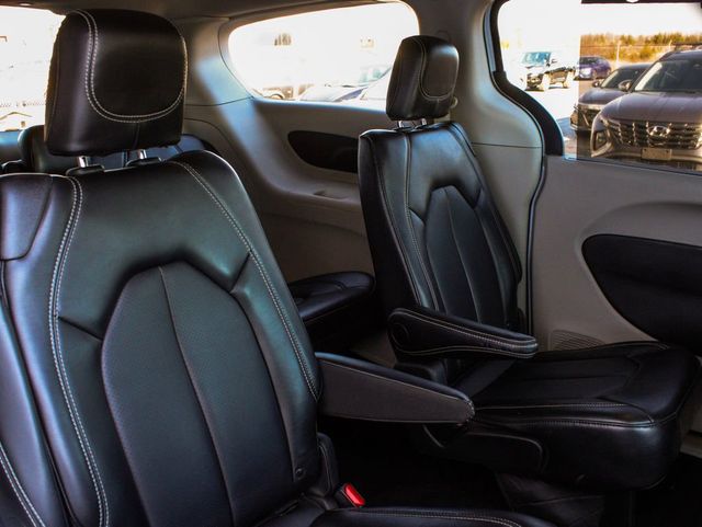 2024 Chrysler Pacifica Touring L - 23077046 - 37