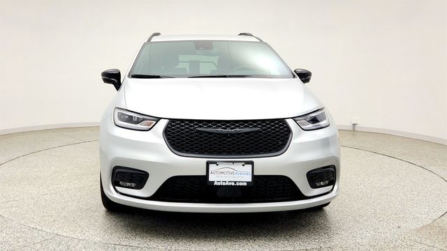 2024 Chrysler Pacifica Touring L AWD w/ Wheelchair Lift, S Appearance & Safety Sphere - 23025778 - 1