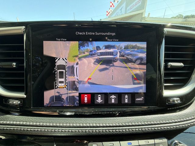 2024 Chrysler Pacifica Touring L FWD - 23080601 - 17