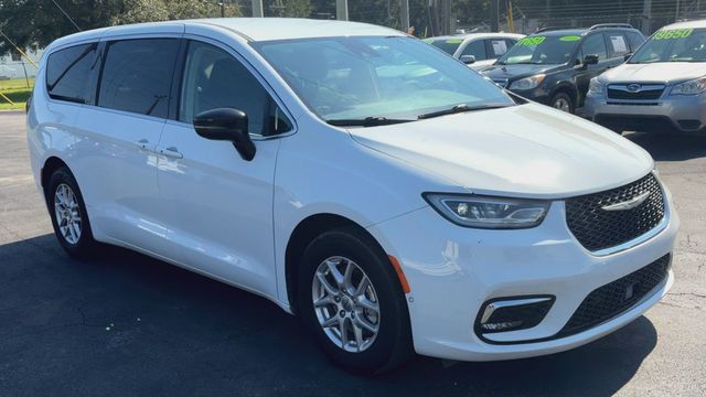 2024 Chrysler Pacifica Touring L FWD - 23080601 - 1