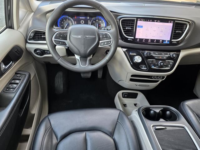 2024 Chrysler Pacifica Touring L FWD - 23075393 - 9