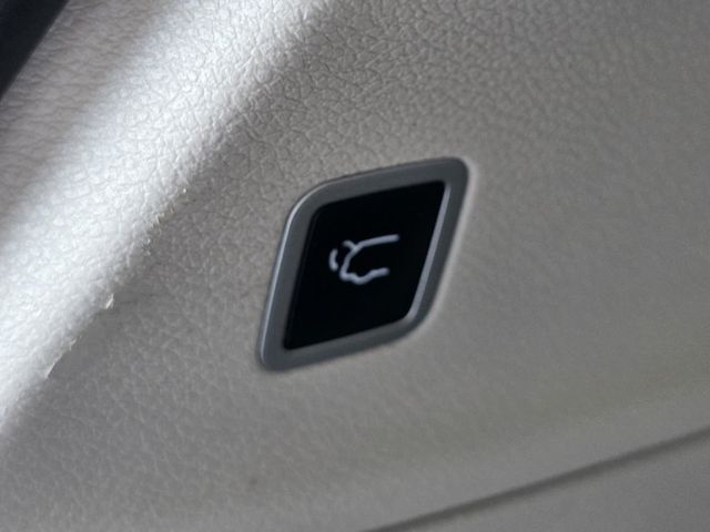 2024 Chrysler Pacifica Touring L FWD - 23075393 - 11