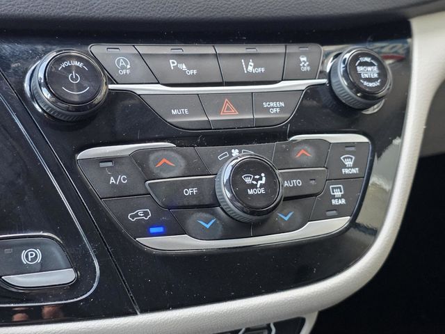 2024 Chrysler Pacifica Touring L FWD - 23075393 - 21