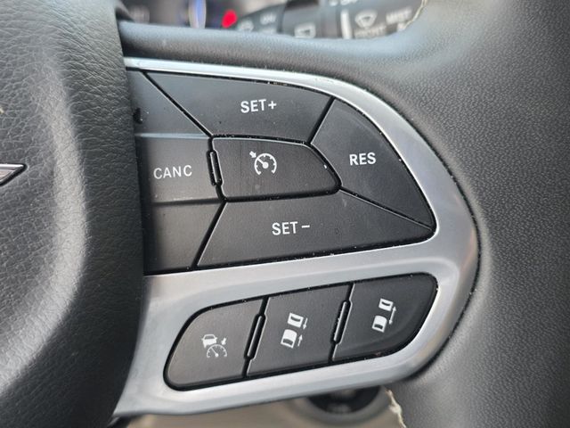 2024 Chrysler Pacifica Touring L FWD - 23075393 - 25