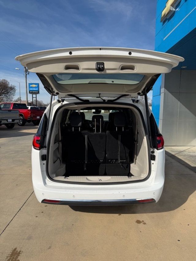 2024 Chrysler Pacifica Touring L FWD - 22984803 - 12