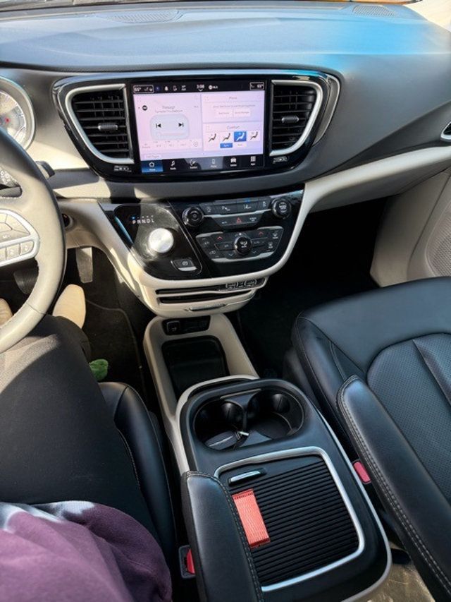 2024 Chrysler Pacifica Touring L FWD - 22984803 - 16