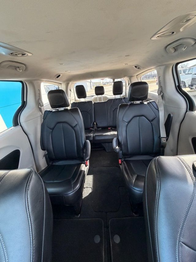 2024 Chrysler Pacifica Touring L FWD - 22984803 - 20