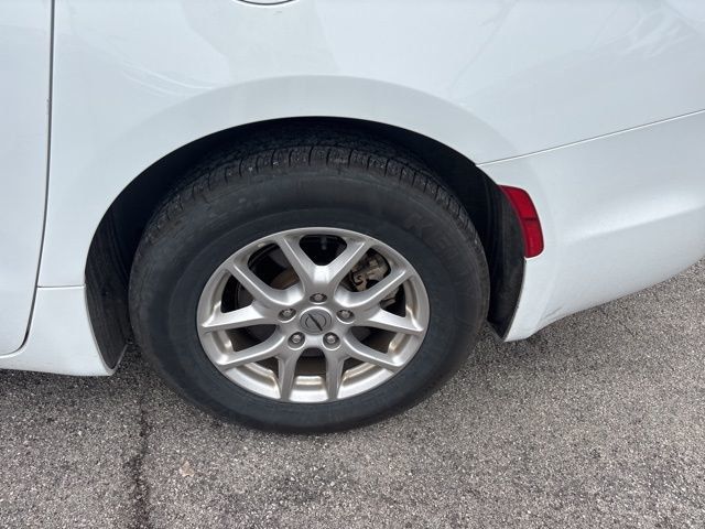 2024 Chrysler Pacifica Touring L FWD - 23036604 - 21