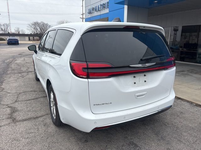 2024 Chrysler Pacifica Touring L FWD - 23036604 - 3