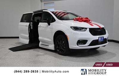 2024 Chrysler Pacifica