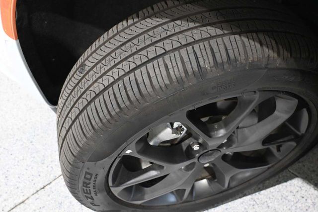 2024 Chrysler Pacifica Touring L FWD - 23009989 - 10