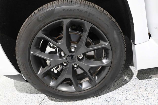 2024 Chrysler Pacifica Touring L FWD - 23009989 - 11