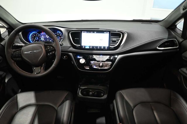 2024 Chrysler Pacifica Touring L FWD - 23009989 - 21