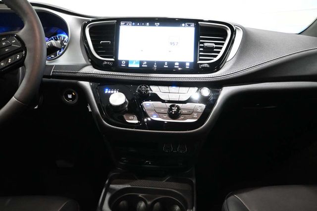 2024 Chrysler Pacifica Touring L FWD - 23009989 - 22