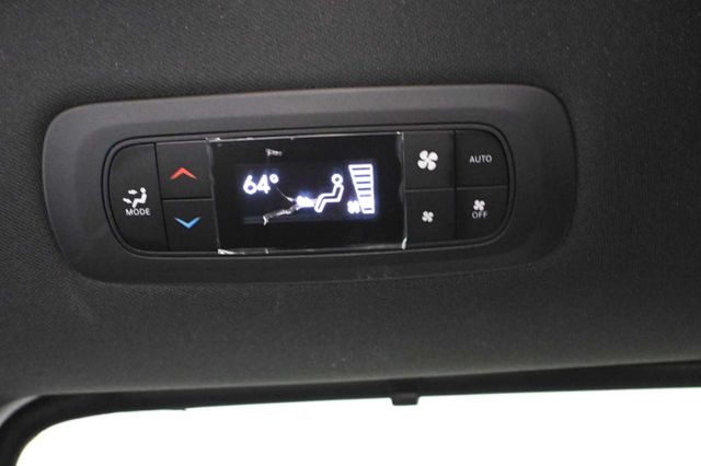 2024 Chrysler Pacifica Touring L FWD - 23009989 - 28