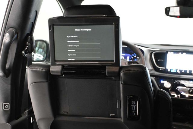 2024 Chrysler Pacifica Touring L FWD - 23009989 - 29