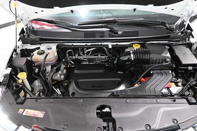 2024 Chrysler Pacifica Touring L FWD - 23024636 - 37