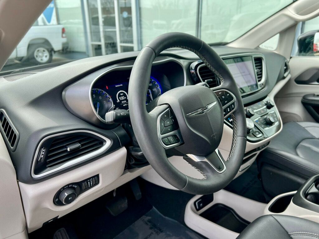 2024 Chrysler Pacifica Touring L FWD - 23013380 - 12