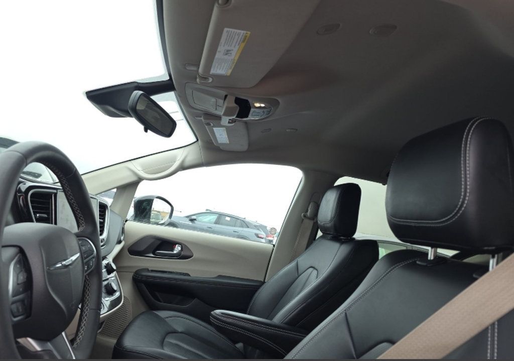 2024 Chrysler Pacifica Touring L FWD - 23013380 - 1