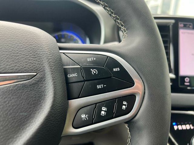 2024 Chrysler Pacifica Touring L FWD - 23013380 - 22