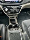 2024 Chrysler Pacifica Touring L FWD - 23013380 - 31
