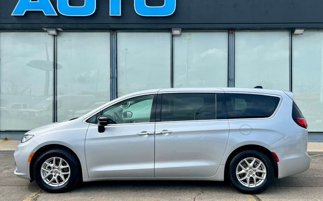 2024 Chrysler Pacifica Touring L FWD - 23013380 - 36