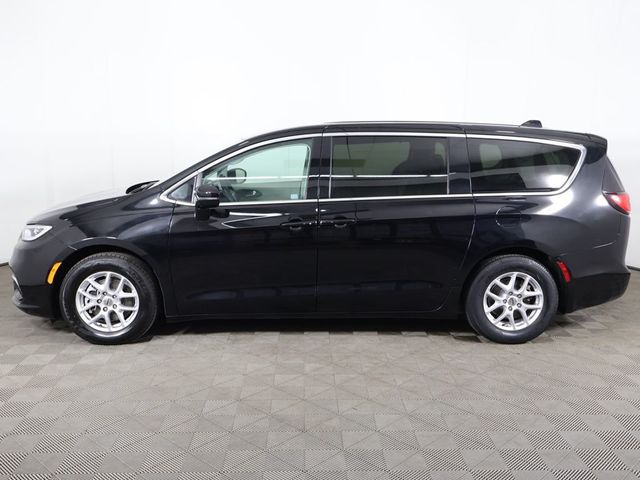 2024 Chrysler Pacifica Touring L FWD - 23036298 - 17
