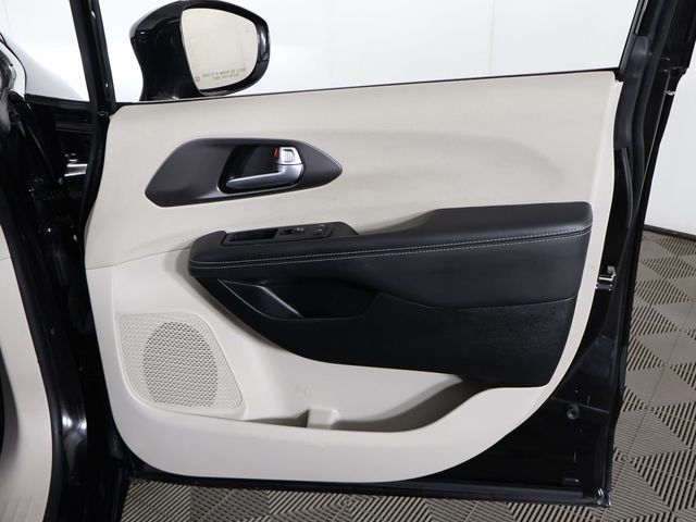 2024 Chrysler Pacifica Touring L FWD - 23036298 - 24