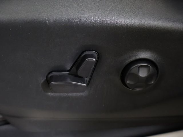 2024 Chrysler Pacifica Touring L FWD - 23036298 - 31