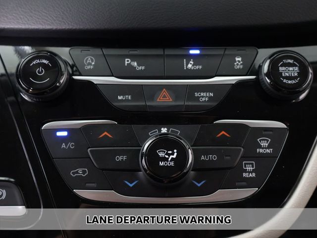 2024 Chrysler Pacifica Touring L FWD - 23036298 - 4