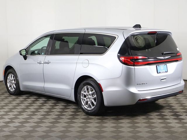 2024 Chrysler Pacifica Touring L FWD - 23036976 - 9
