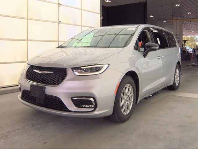 2024 Chrysler Pacifica Touring L FWD - 23036976 - 1