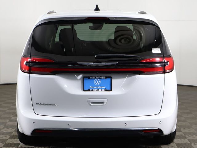 2024 Chrysler Pacifica Touring L FWD - 23069511 - 12