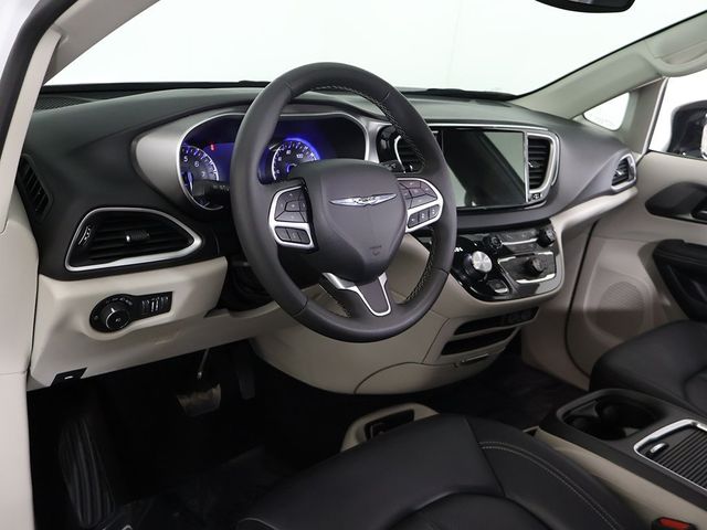 2024 Chrysler Pacifica Touring L FWD - 22957696 - 23