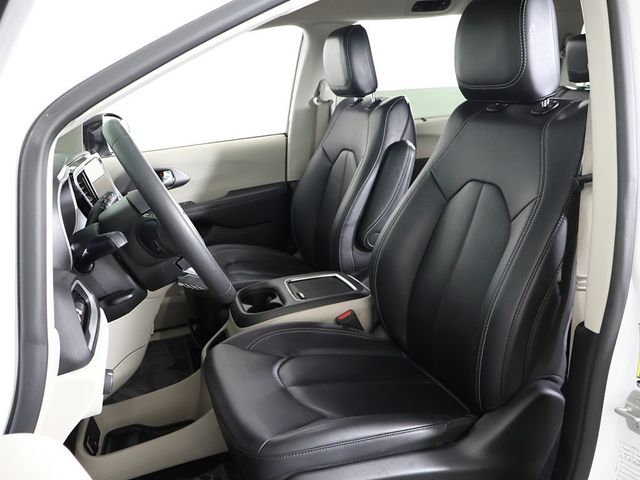 2024 Chrysler Pacifica Touring L FWD - 22957696 - 27