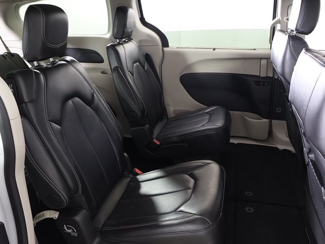 2024 Chrysler Pacifica Touring L FWD - 22957696 - 31