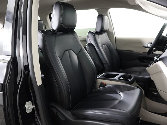 2024 Chrysler Pacifica Touring L FWD - 23063407 - 28