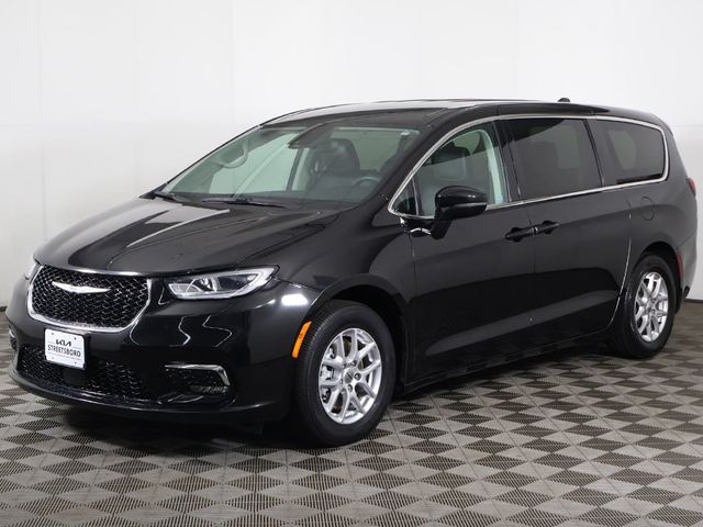 2024 Chrysler Pacifica Touring L FWD - 23063407 - 8