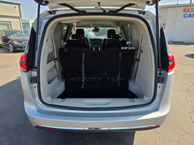 2024 Chrysler Pacifica Touring L FWD - 22979885 - 9