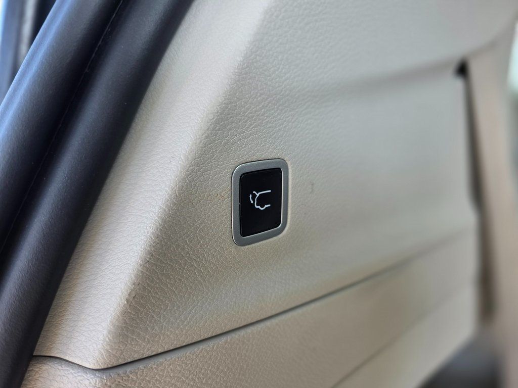 2024 Chrysler Pacifica Touring L FWD - 22979885 - 10