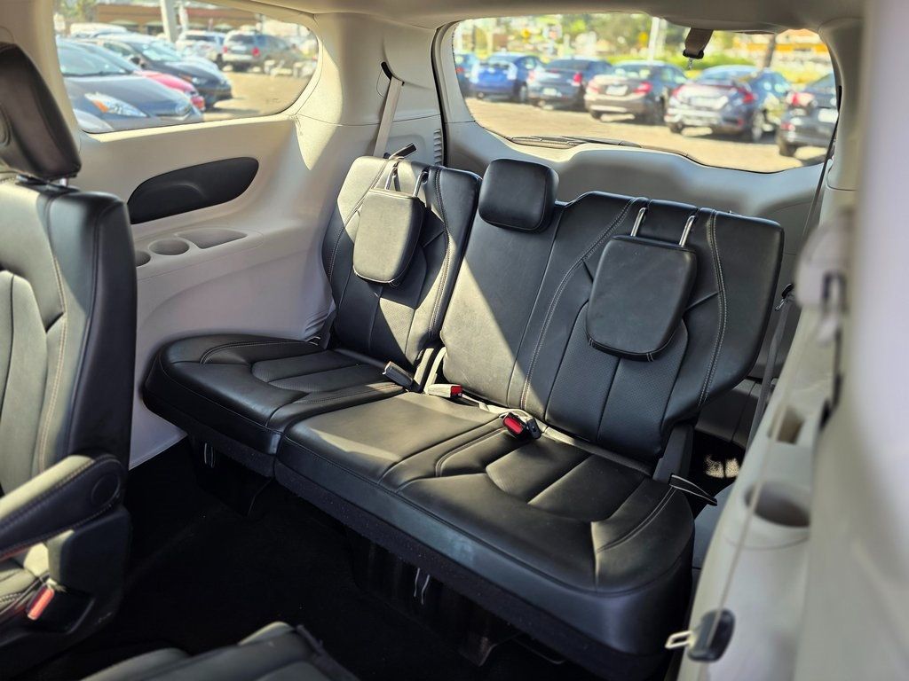 2024 Chrysler Pacifica Touring L FWD - 22979885 - 14